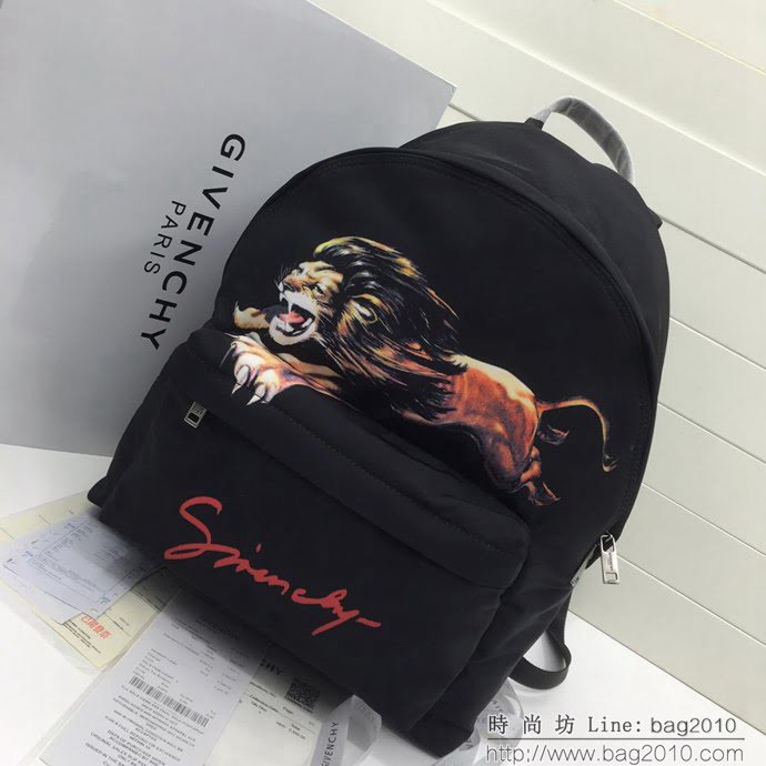 GlVENCHY紀梵希 雙肩包 頭層牛皮 原版亞銀五金 休閒背包 潮人必備款  tsg1085